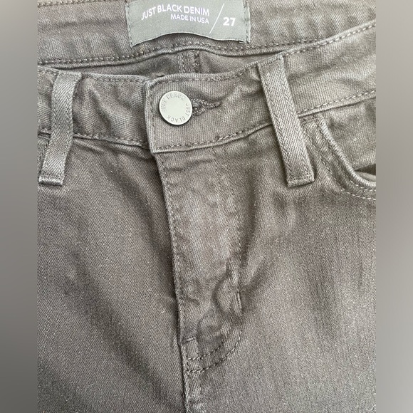 Just Black Denim with fringe hem Size: 27 - Picture 5 of 7
